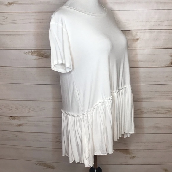 A&D Relaxed Ruffle Tee - Picture 2 of 4